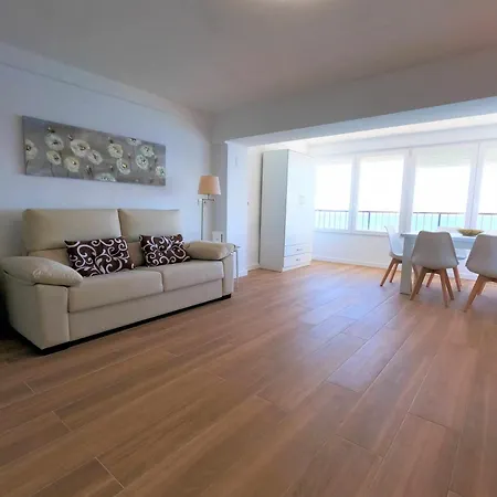 En Playa De Levante Miramar Ac בנידורם